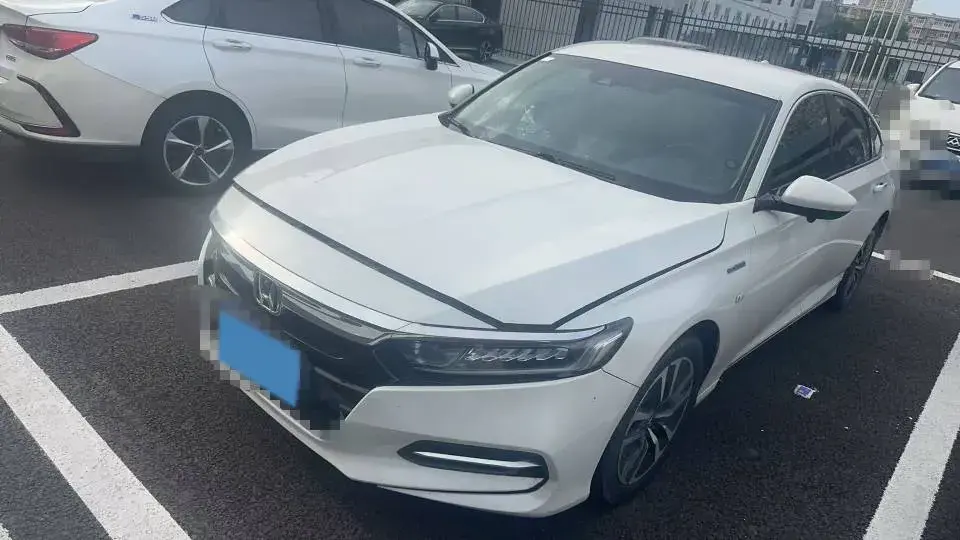 2018 Honda Accord 2.0L 146HP L4 E-CVT Hybrid