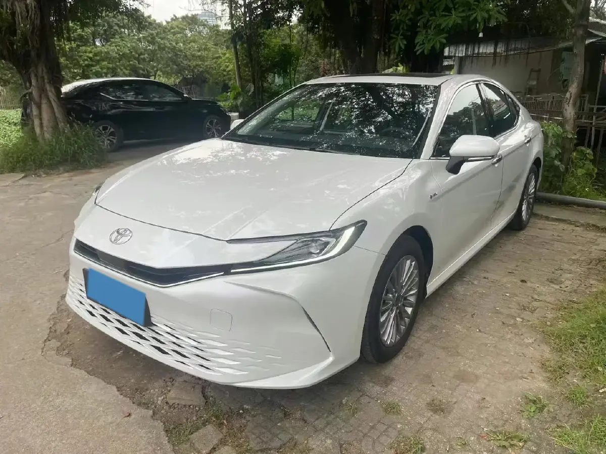 2024 Toyota Camry 2.0L 173HP L4 CVT