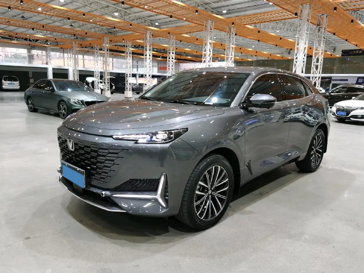 2023 ChangAn UNI-K 2.0T 233HP L4 8AT