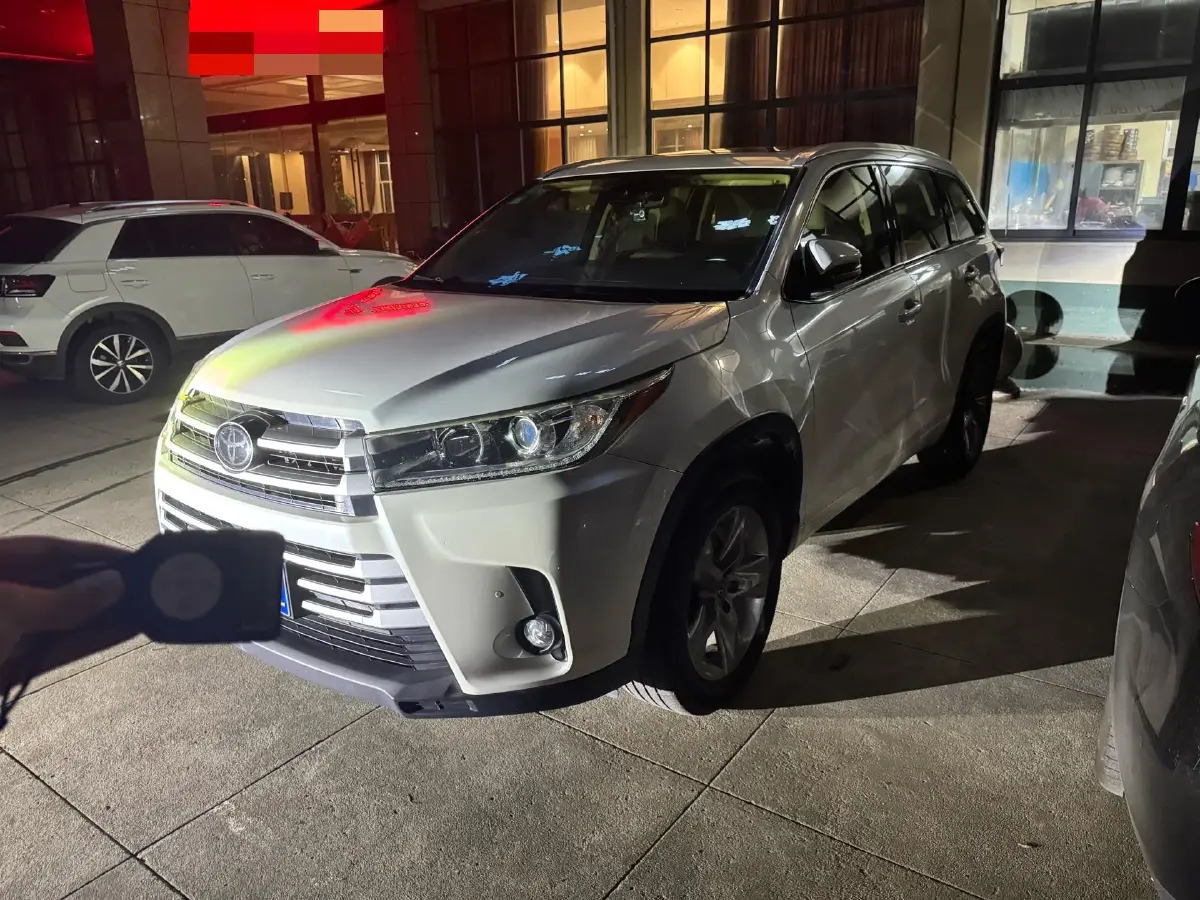 2018 Toyota Highlander 2.0T 220HP L4 6AT