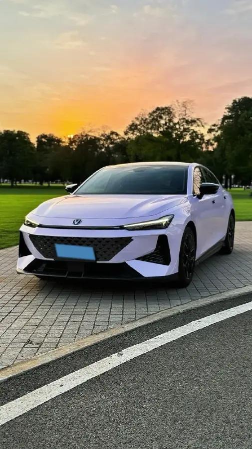 2023 ChangAn UNI-V 1.5T 188HP L4 7DCT