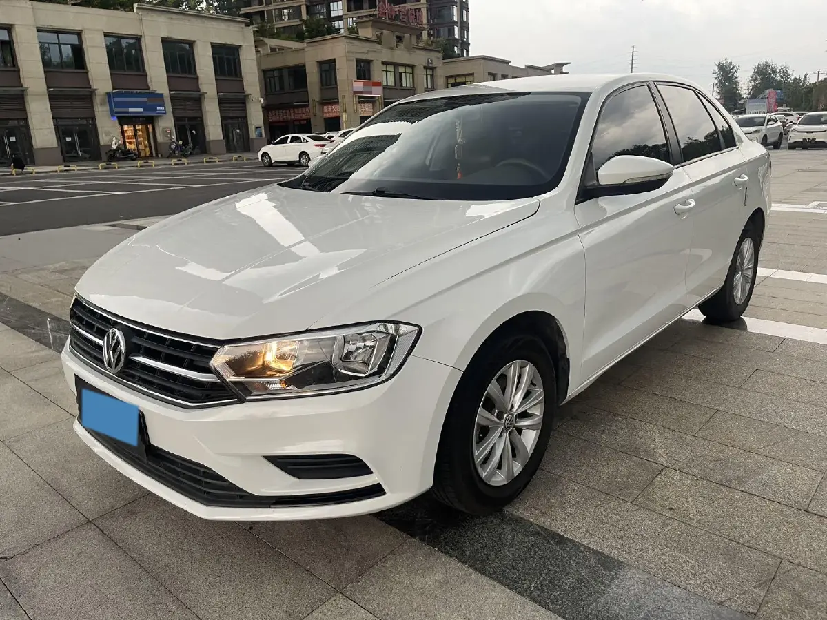 2017 Volkswagen Bora 1.6L 110HP L4 6AT