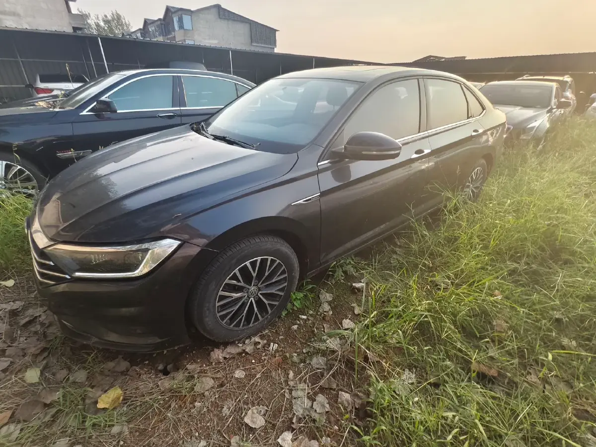 2021 Volkswagen Sagitar 1.4T 150HP L4 7DCT