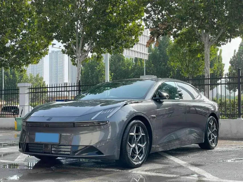 2025 LYNK&CO Z10 BEV 95KWH