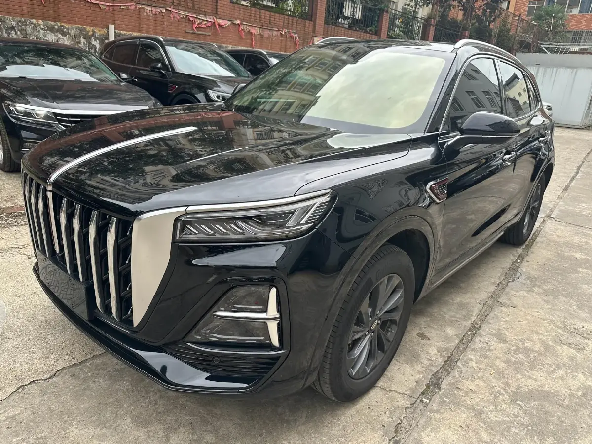 2023 HongQi HS5 2.0T 252HP L4 8AT