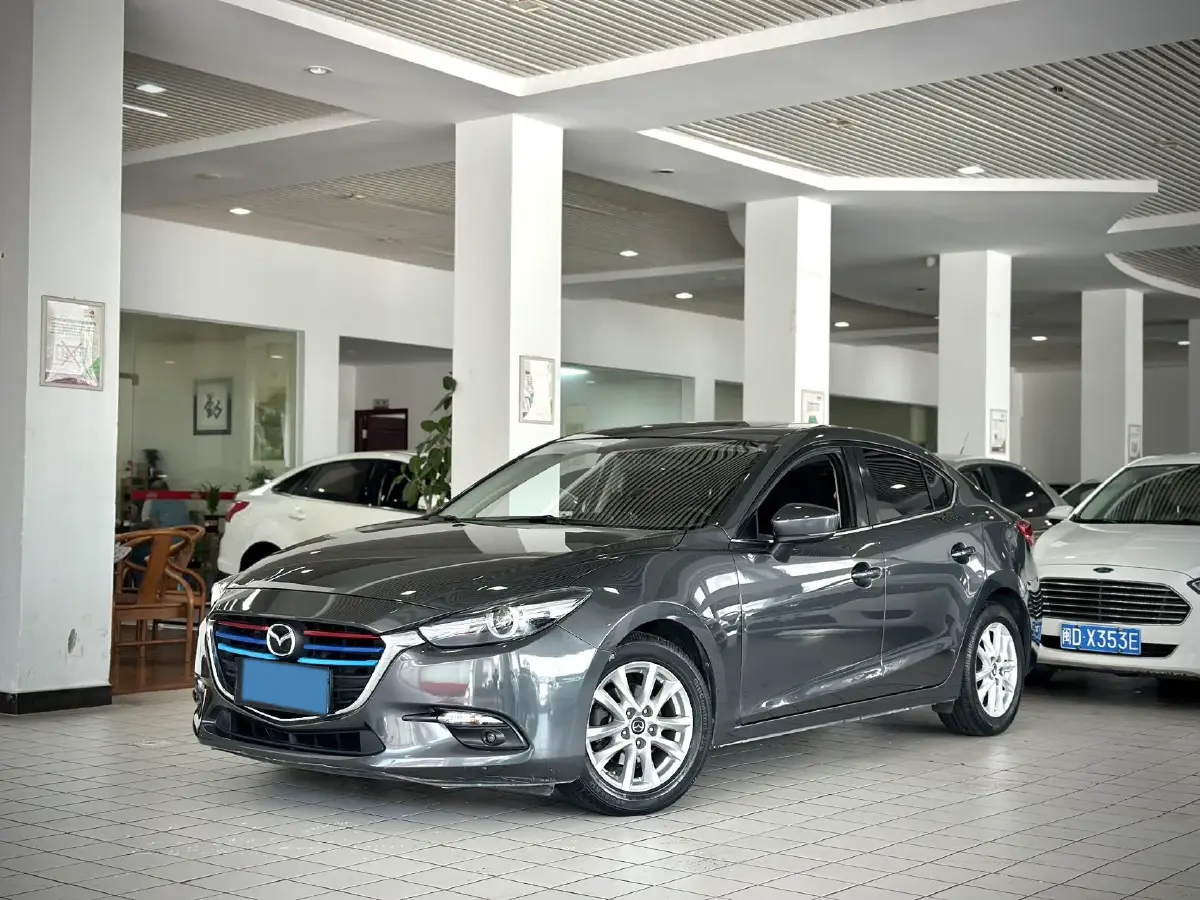 2017 Mazda 3 Axela 1.5L 117HP L4 6MT