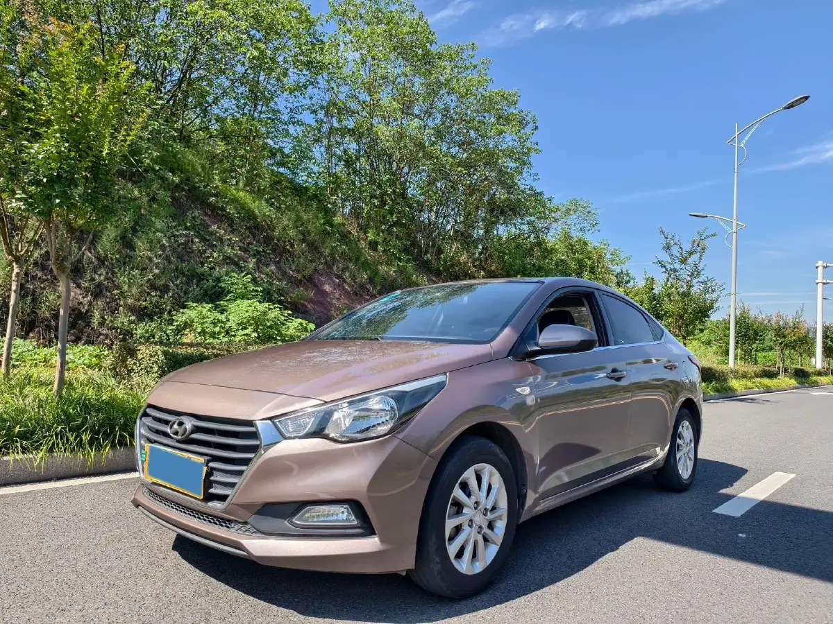 2016 Hyundai Verna 1.4L 100HP L4 6MT