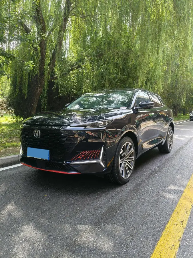 2021 ChangAn UNI-K 2.0T 233HP L4 8AT