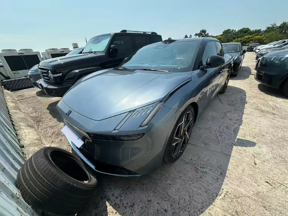 2025 LYNK&CO Z10 BEV 95KWH