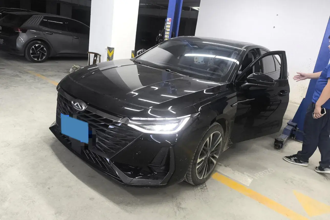 2025 Chery Arrizo 8 2.0T 254HP L4 7DCT