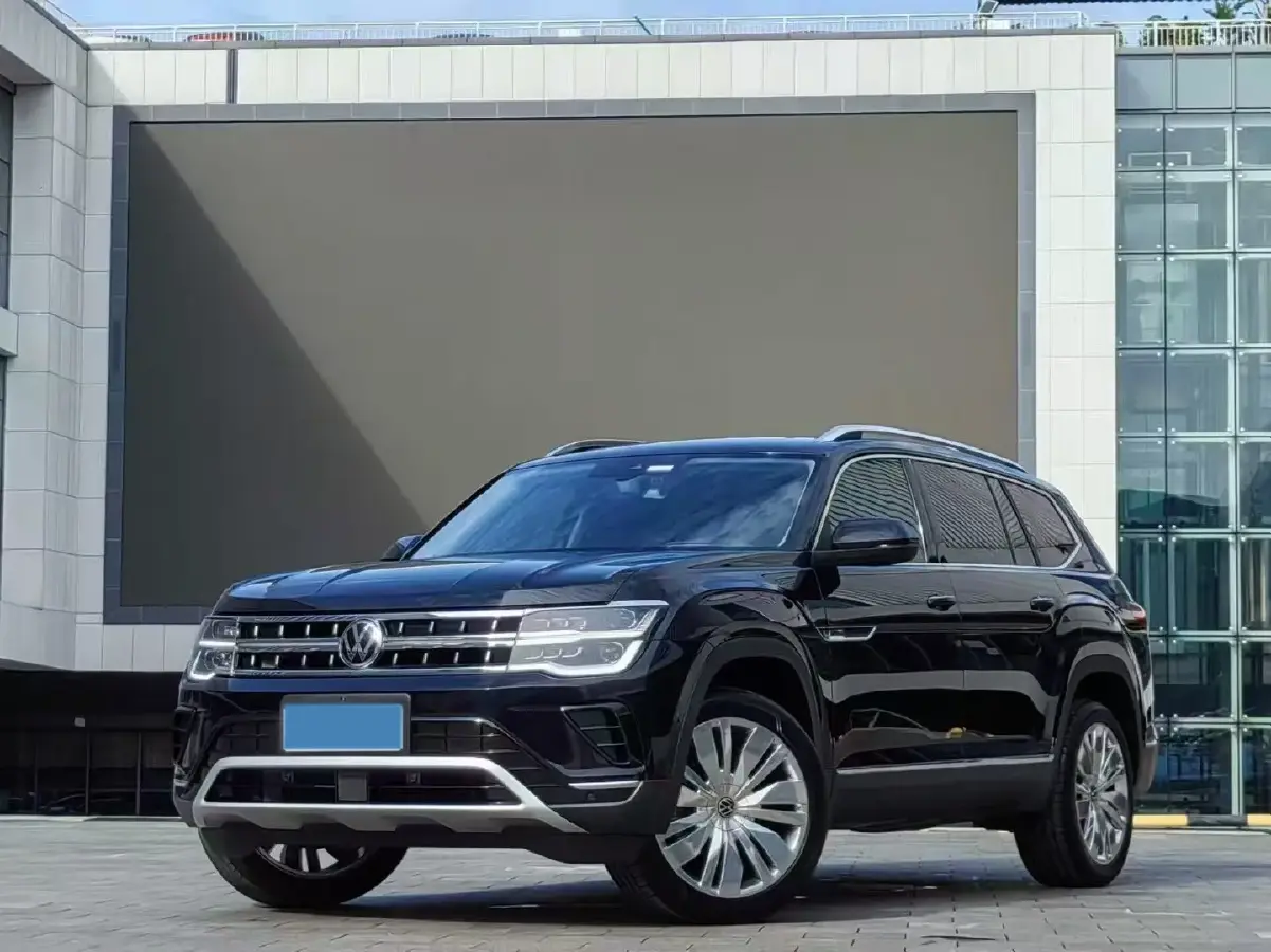 2021 Lincoln Nautilus 2.0T 245HP L4 8AT