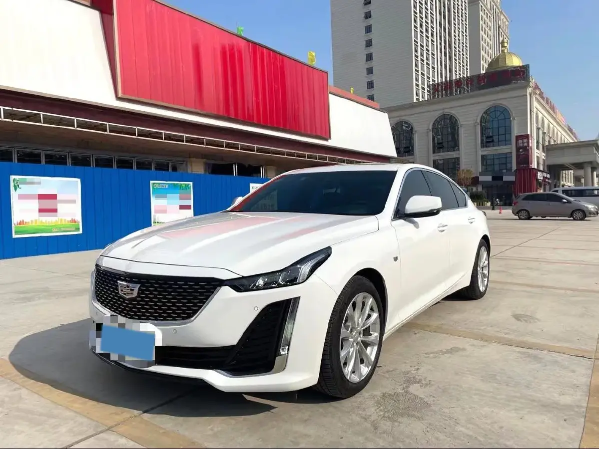 2022 Cadillac CT5 2.0T 237HP L4 10AT