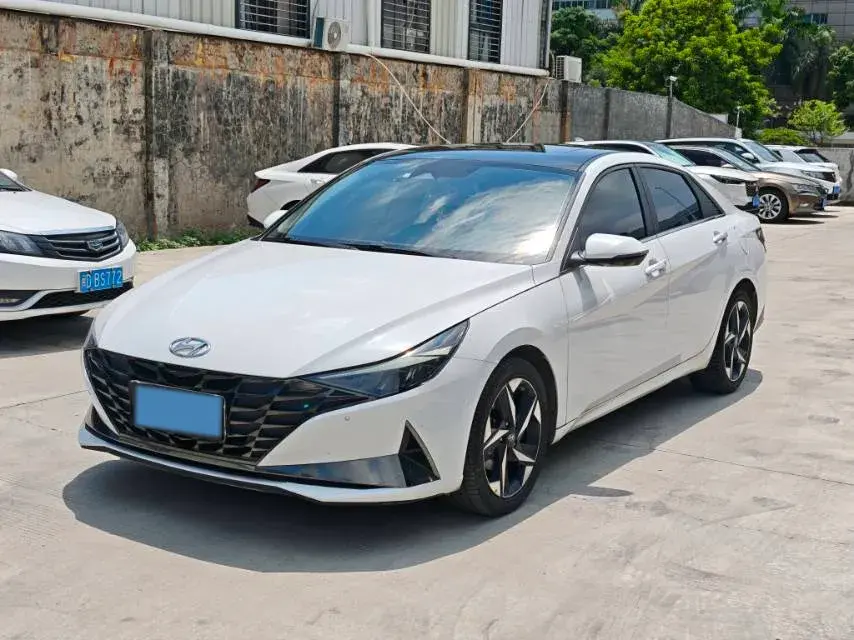 2021 Hyundai Elantra 1.5L 115HP L4 CVT