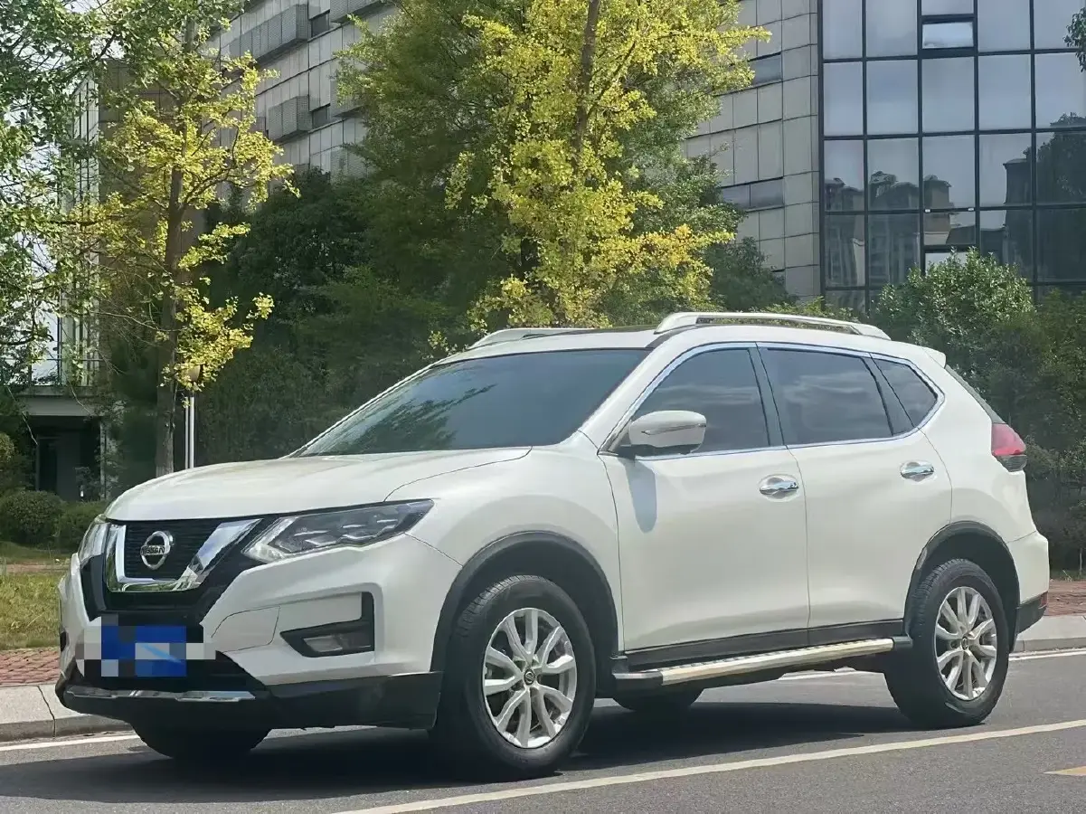 2021 Nissan X-Trail 2.0L 151HP L4 CVT