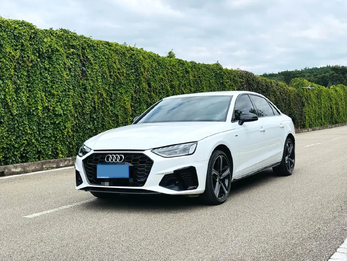 2024 Audi A4L 2.0T 190HP L4 7DCT