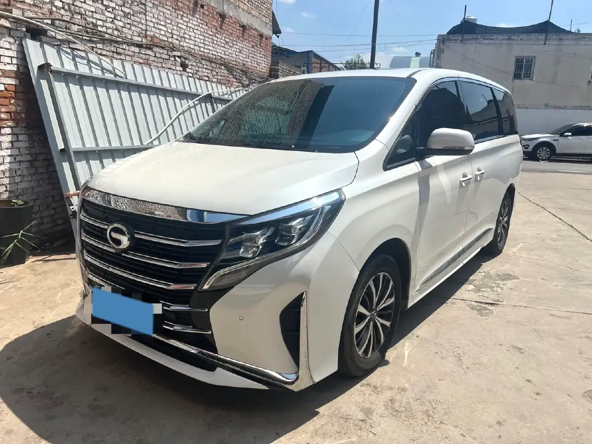 2021 GAC Trumpchi M8 2.0T 252HP L4 8AT
