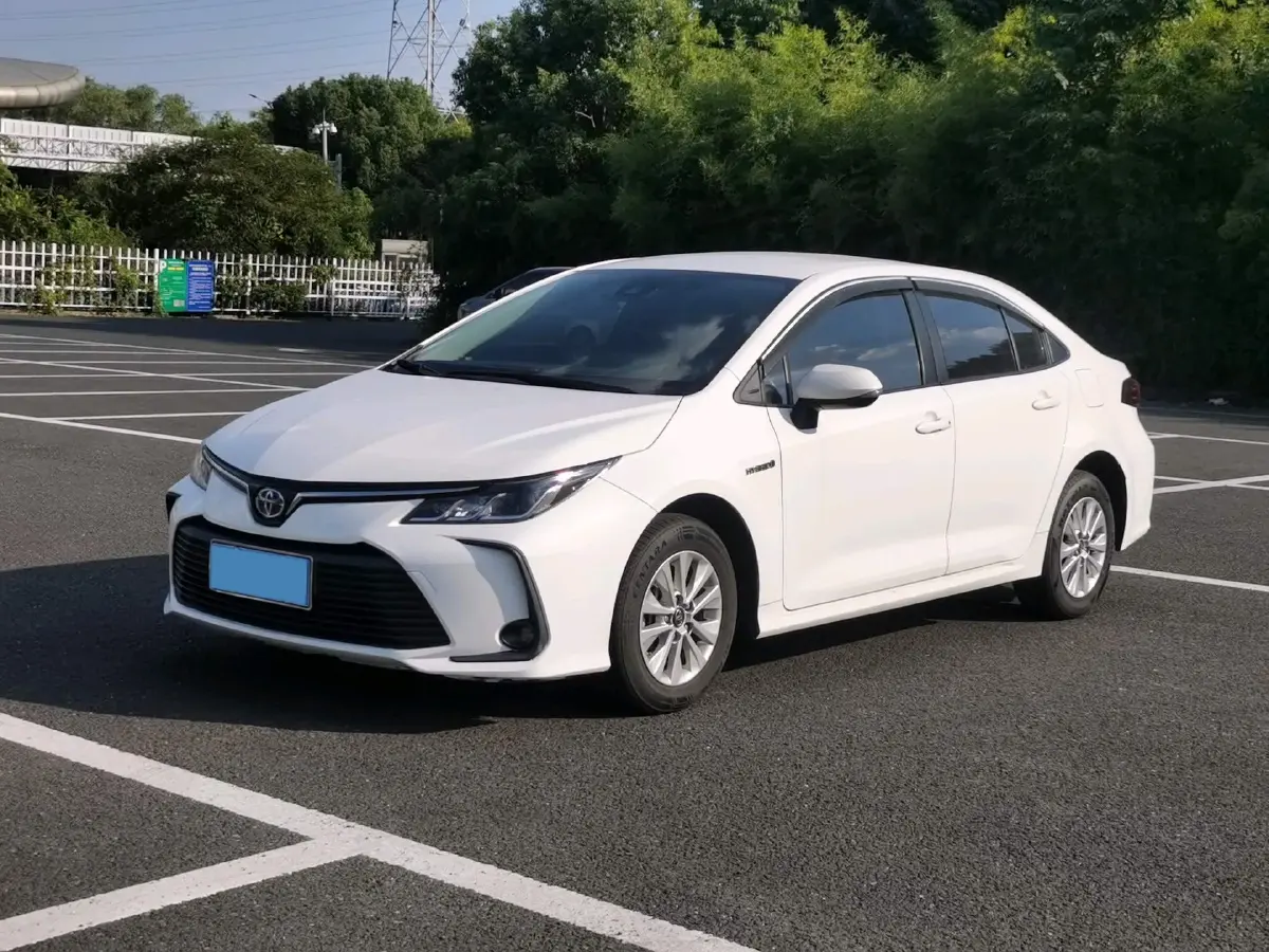2022 Toyota Corolla 1.8L 98HP L4 E-CVT Hybrid