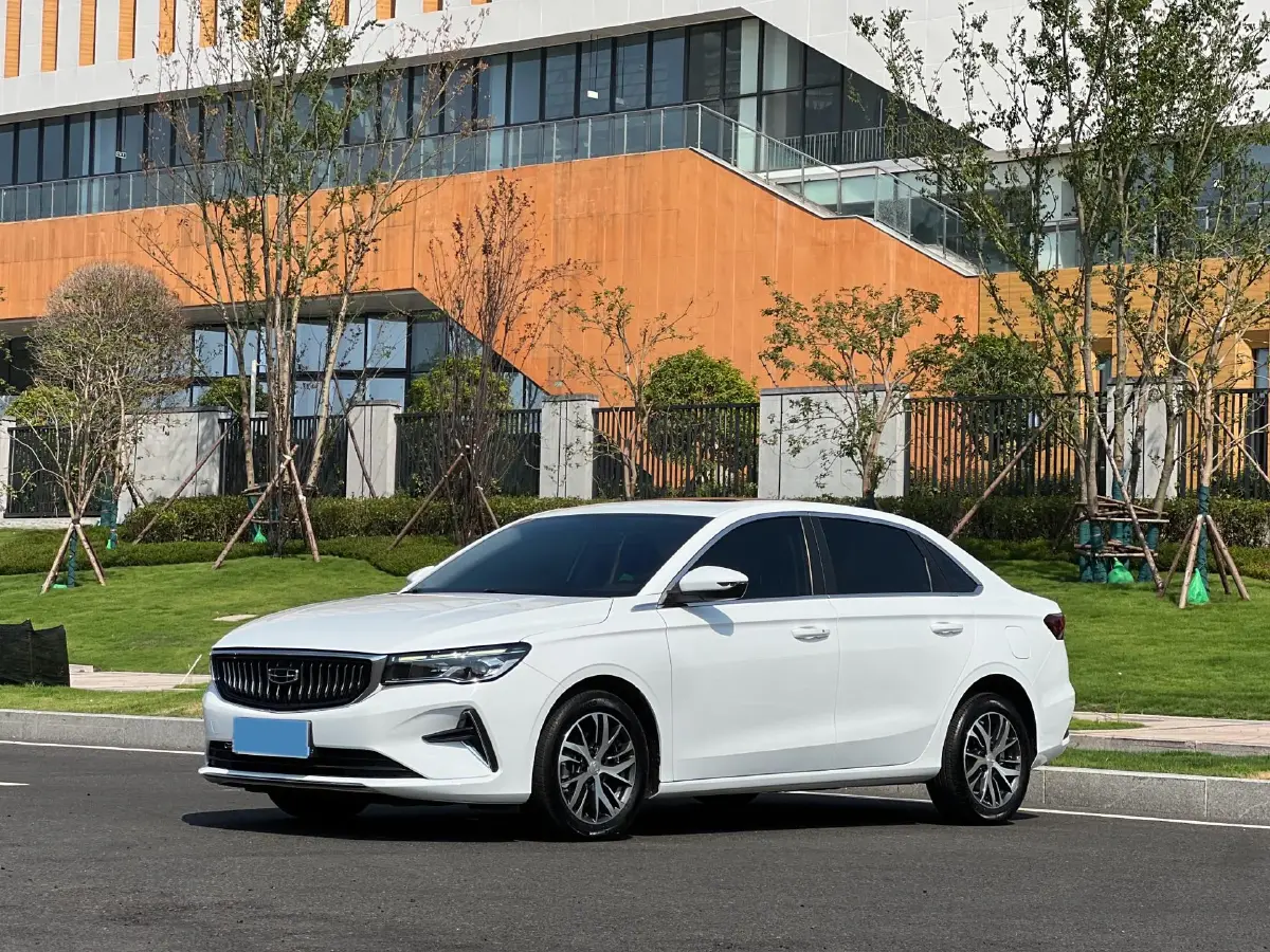 2023 Geely Emgrand 1.5L 127HP L4 CVT