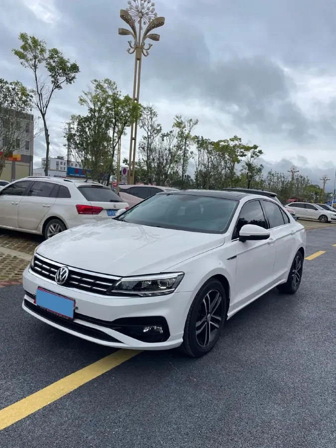 2021 Volkswagen Lamando 1.4T 150HP L4 7DCT