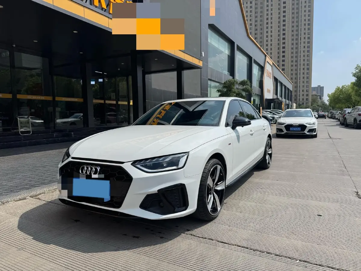 2024 Audi A4L 2.0T 190HP L4 7DCT