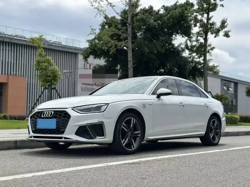 2020 Audi A4L 2.0T 190HP L4 7DCT