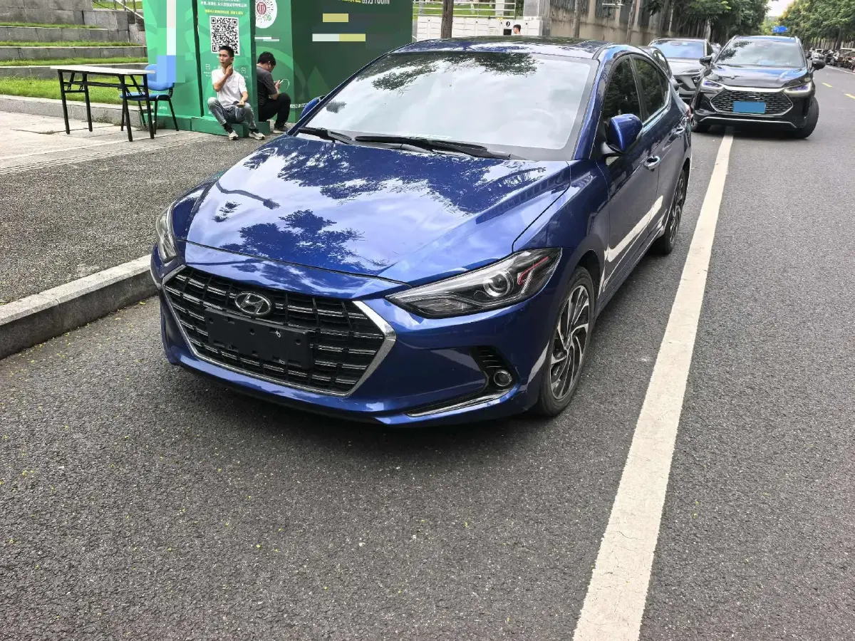 2019 Hyundai Elantra 1.4T 130HP L4 7DCT