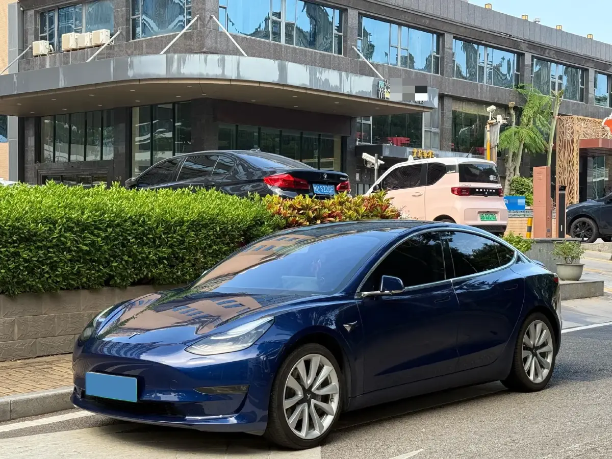 2020 Tesla Model 3 BEV 52KWH