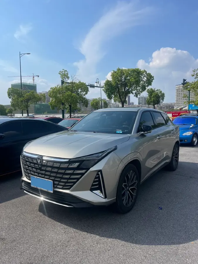 2025 ChangAn UNI-Z 1.5T 188HP L4 7DCT