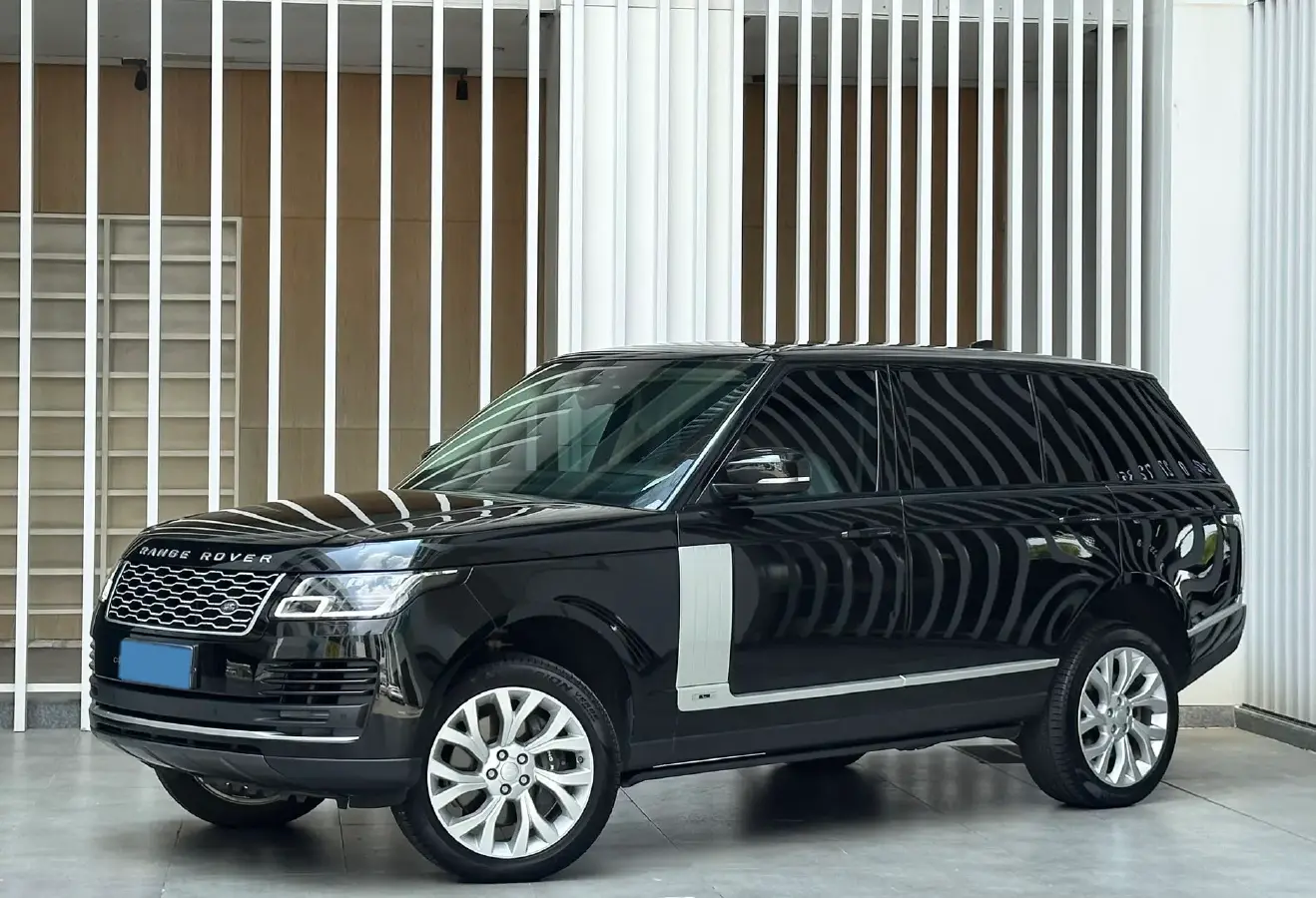 2018 Land Rover Range Rover 3.0T 381HP V6 8AT