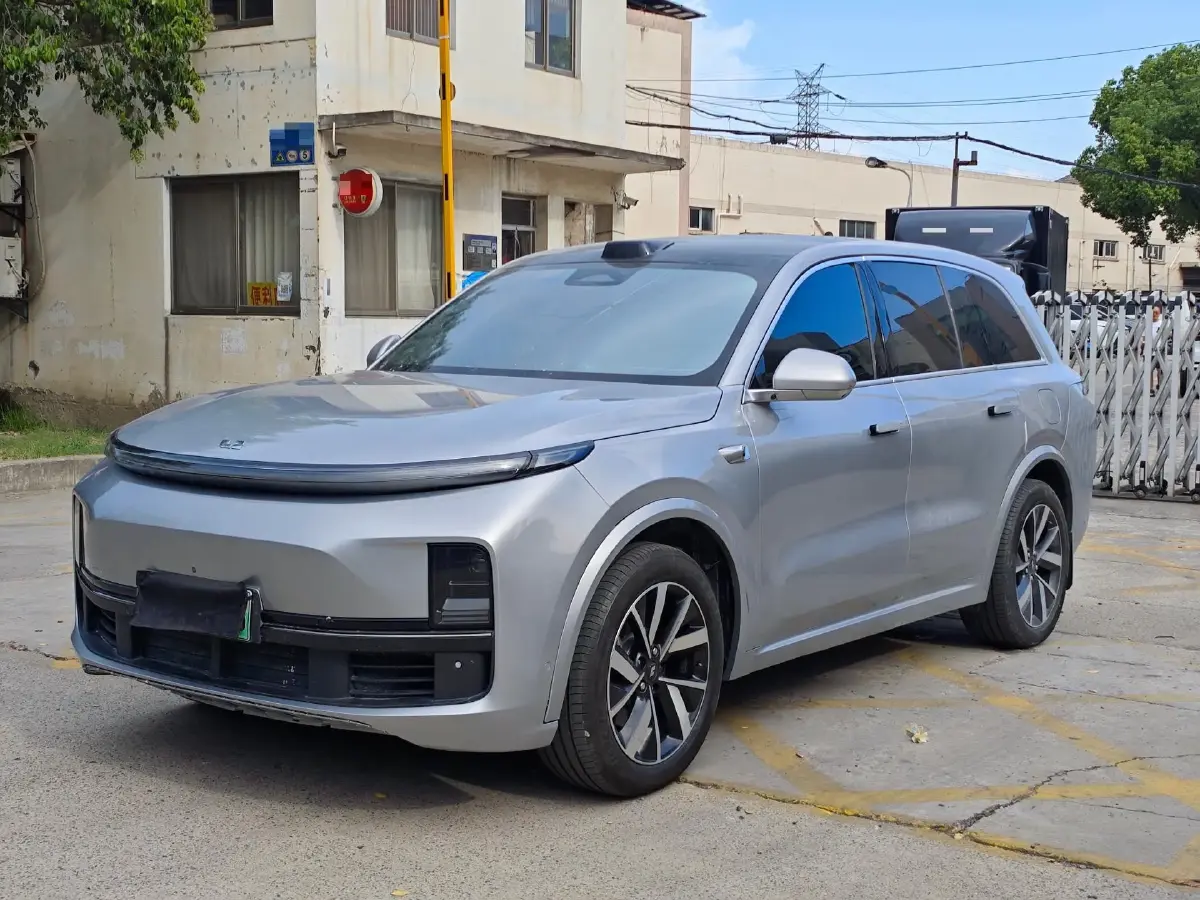 2023 Li L8 Range Extended 154HP REEV 40.9KWH