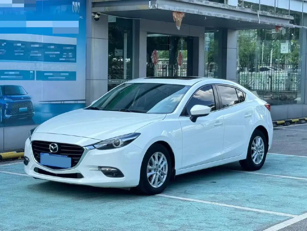 2017 Mazda 3 Axela 1.5L 117HP L4 6AT