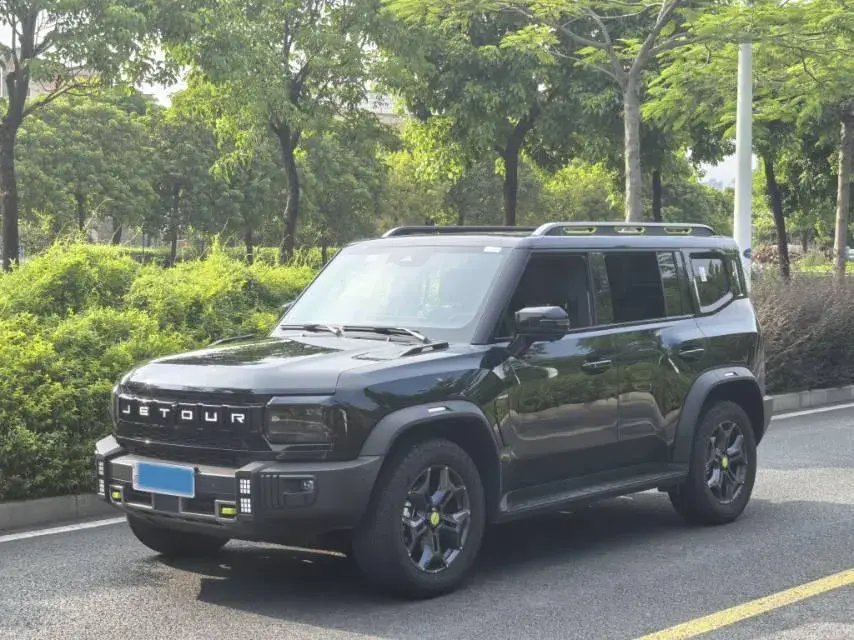 2023 Jetour Traveller 2.0T 254HP L4 7DCT