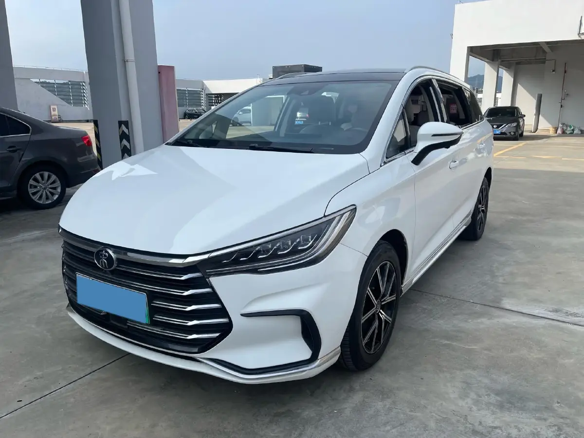 2022 BYD Song MAX 1.5L 110HP L4 E-CVT PHEV 18.3KWH