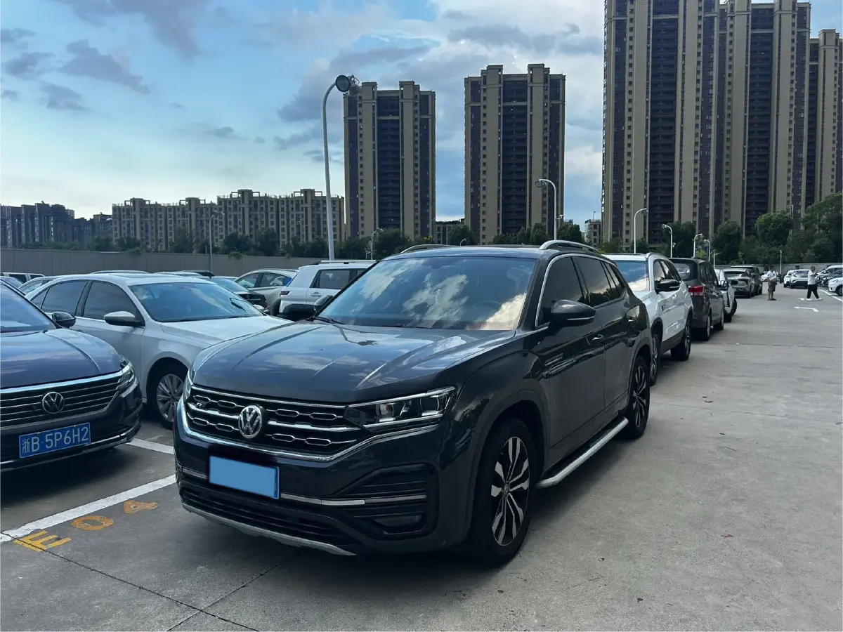 2019 Volkswagen Tayron 2.0T 220HP L4 7DCT