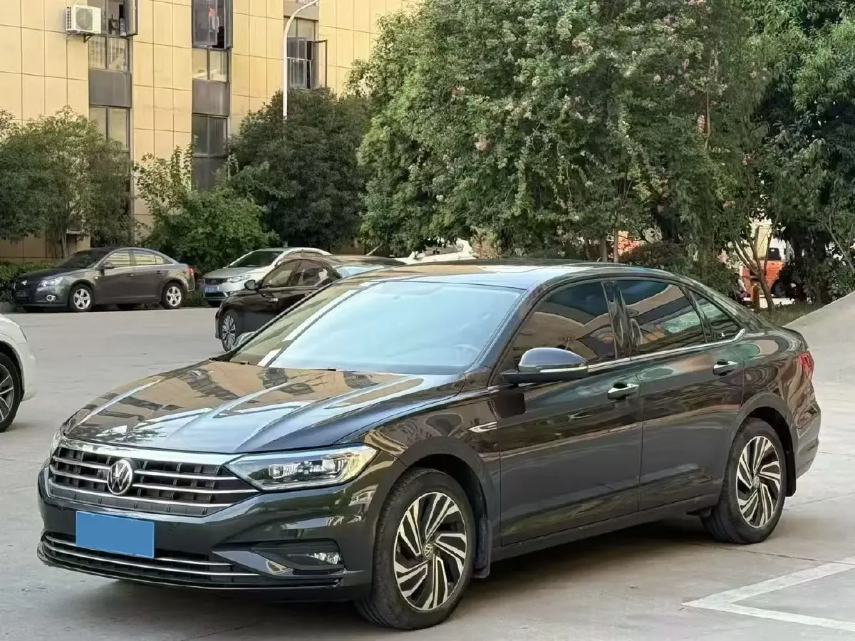 2022 Volkswagen Sagitar 1.4T 150HP L4 7DCT