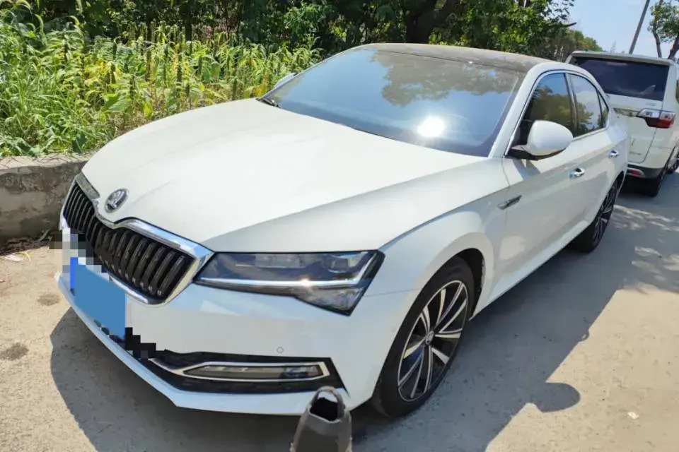 2025 Skoda Superb 1.4T 150HP L4 7DCT