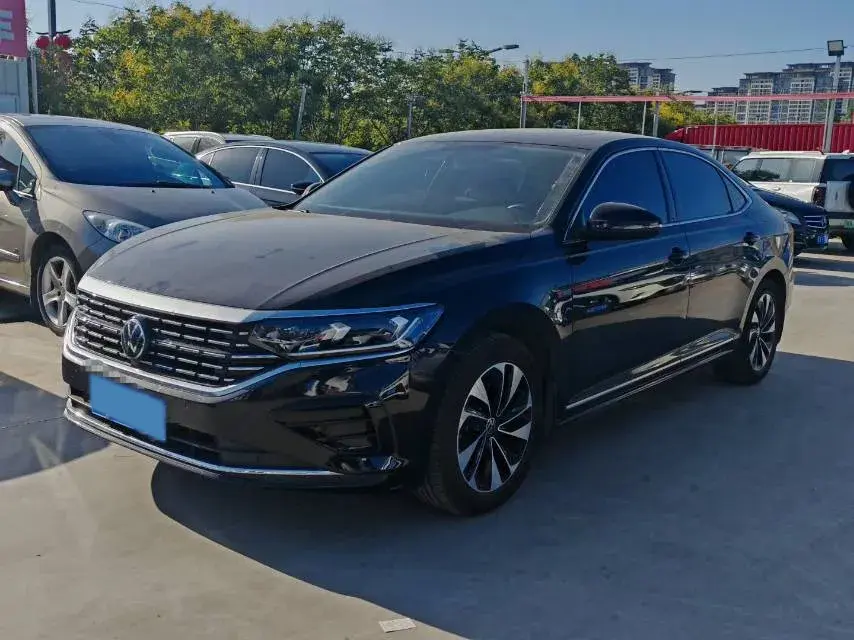 2021 Volkswagen Passat 2.0T 186HP L4 7DCT