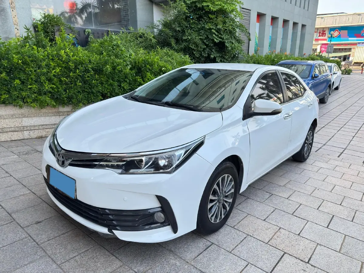 2017 Toyota Corolla 1.2T 116HP L4 CVT