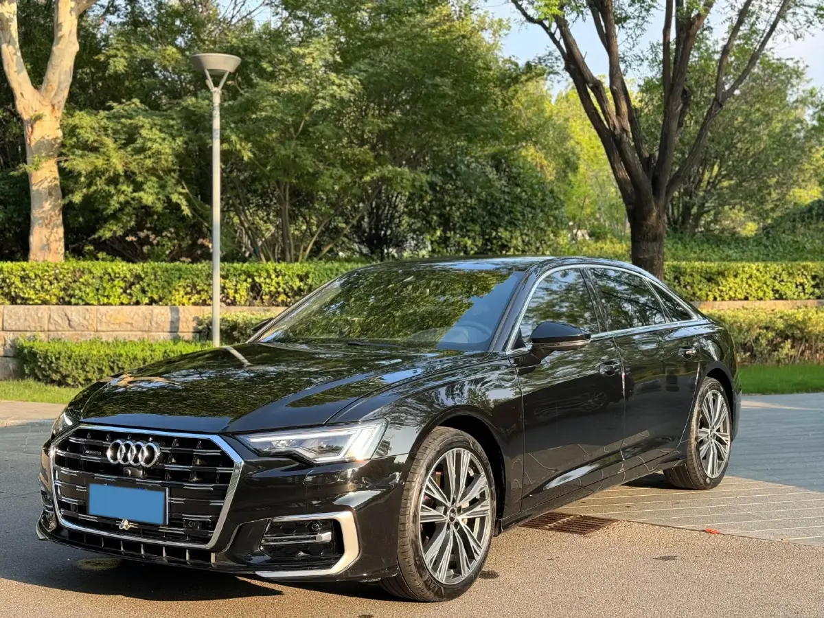 2023 Audi A6L 2.0T 245HP L4 7DCT