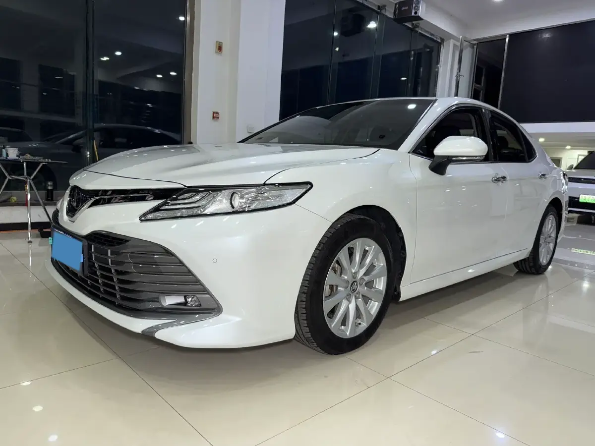 2018 Toyota Camry 2.0L 169HP L4 6AT