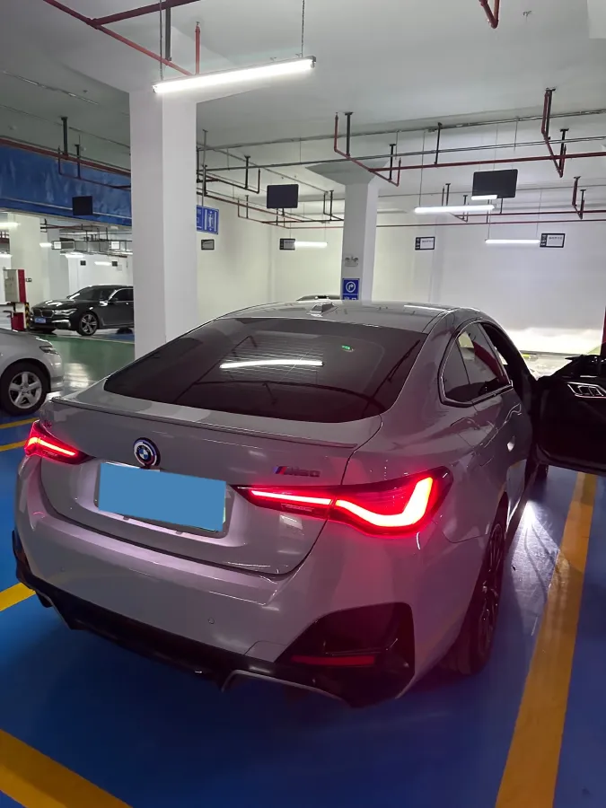 2022 BMW i4 BEV 83.9KWH,autocango,china used car exporter,china ev exporter,chinese used car exporter,chinese used ev exporter