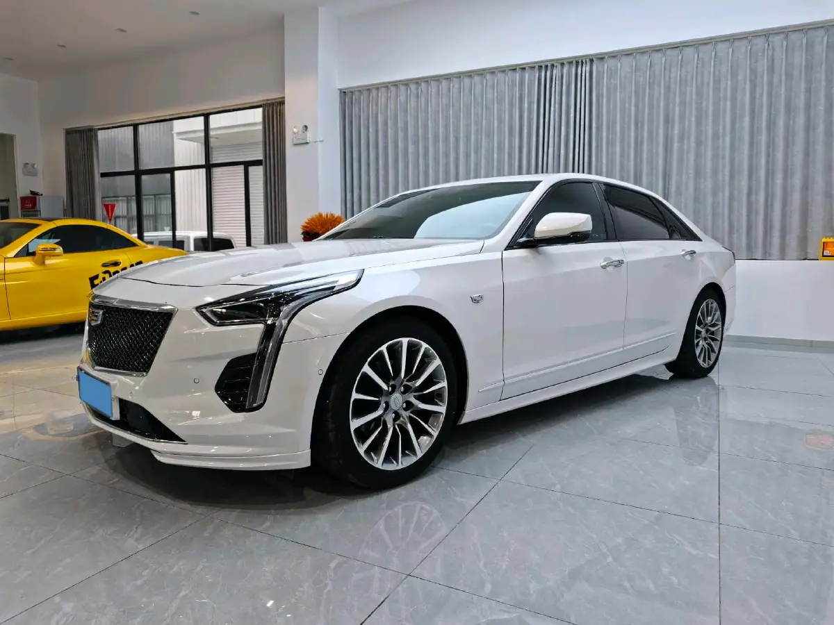2022 Cadillac CT6 2.0T 237HP L4 10AT