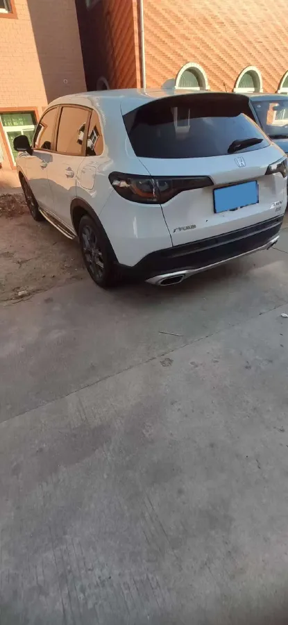 2023 Honda ZR-V 1.5T 182HP L4 CVT,autocango,china used car exporter,china ev exporter,chinese used car exporter,chinese used ev exporter