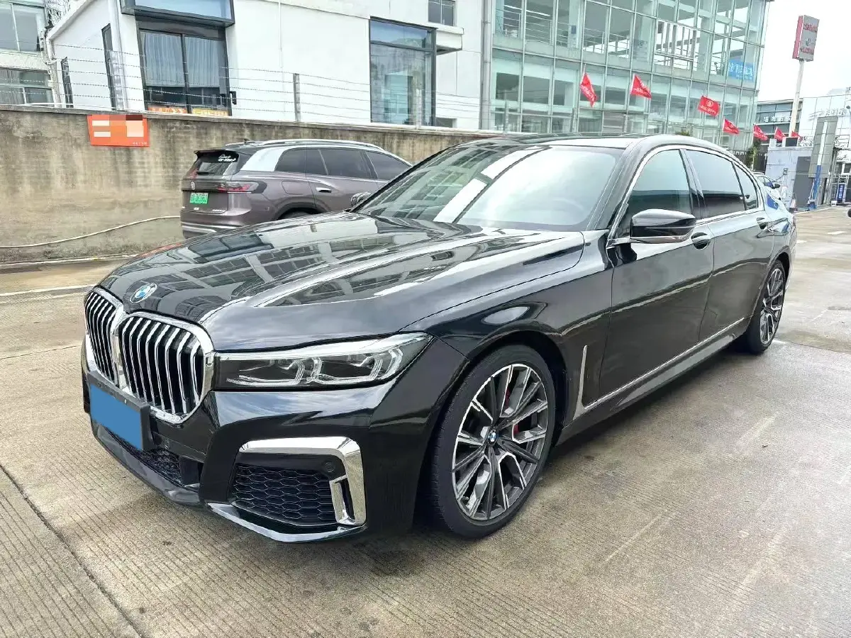 2019 BMW 7 Series 3.0T 340HP L6 8AT
