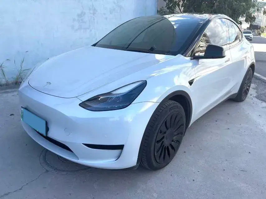 2022 Tesla Model Y BEV 60KWH