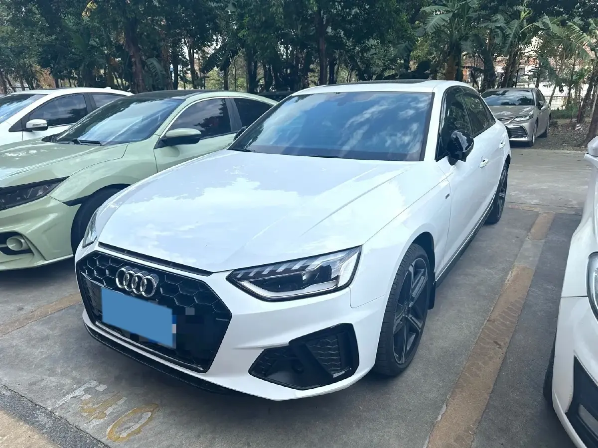 2020 Audi A4L 2.0T 150HP L4 7DCT