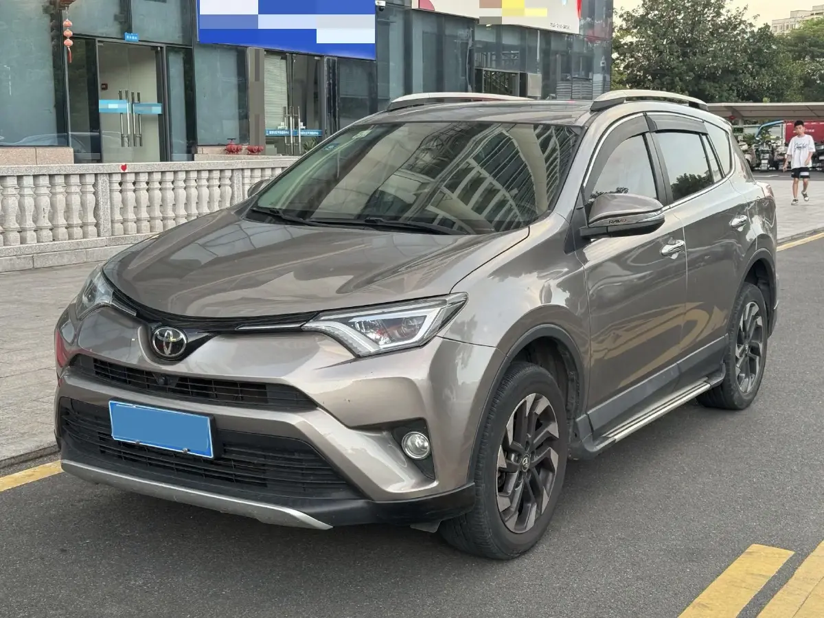 2018 Toyota RAV4 2.5L 180HP L4 6AT