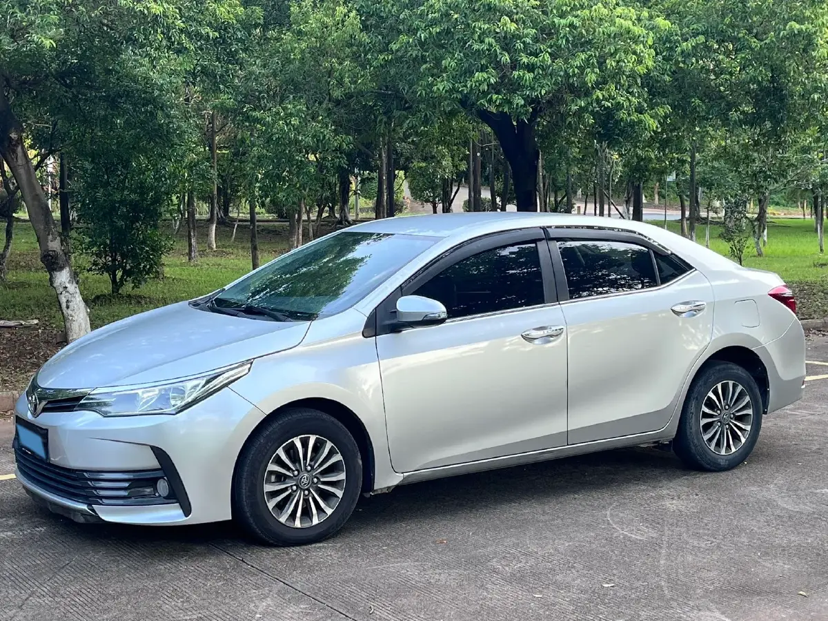 2018 Toyota Corolla 1.2T 116HP L4 CVT