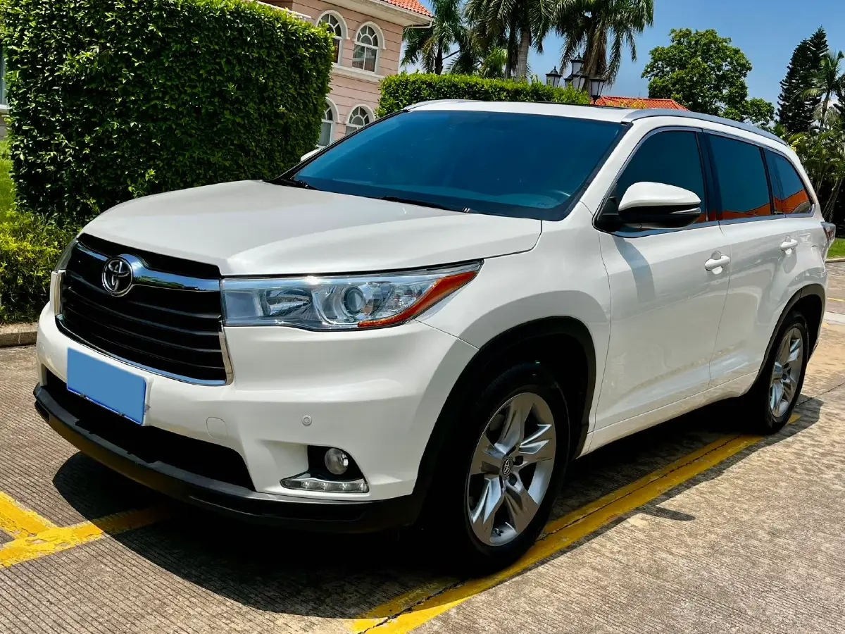2017 Toyota Highlander 2.0T 220HP L4 6AT