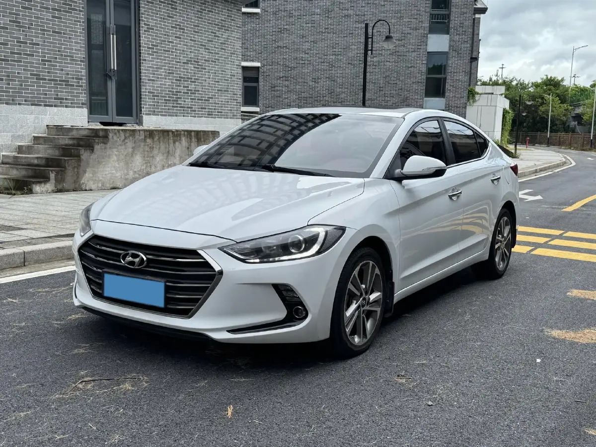 2016 Hyundai Elantra 1.6L 130HP L4 6AT